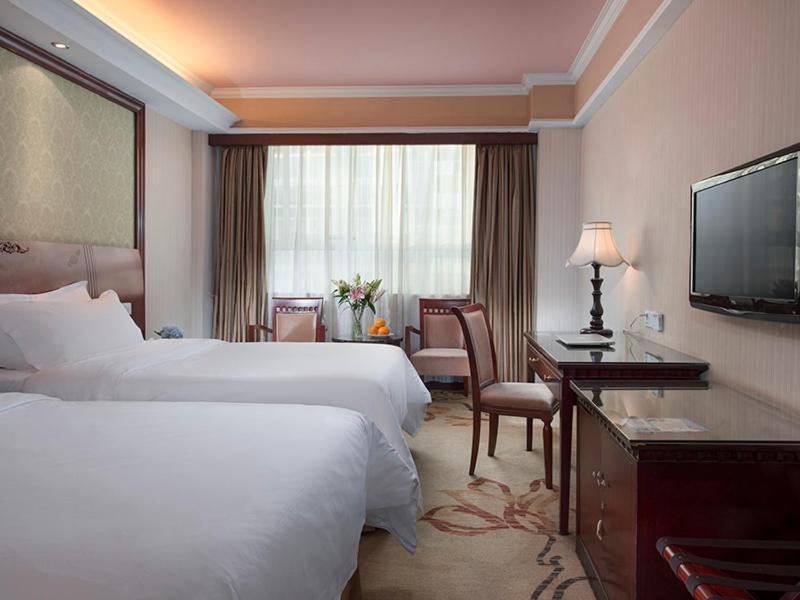 Vienna Hotel Nanchang Railway Staion Bagian luar foto